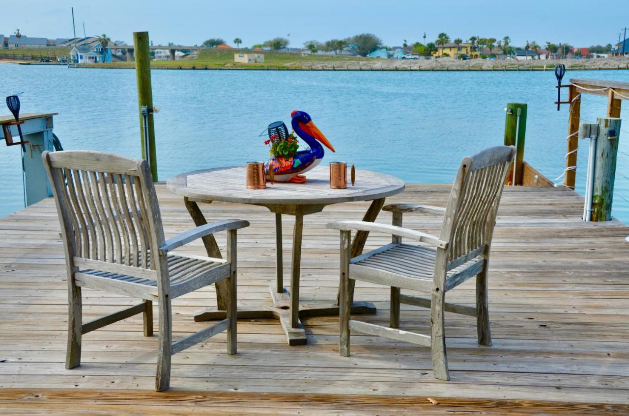 Waterfront Guesthouse On Key Allegro/Little Bay With Dock ร็อกพอร์ต ภายนอก รูปภาพ