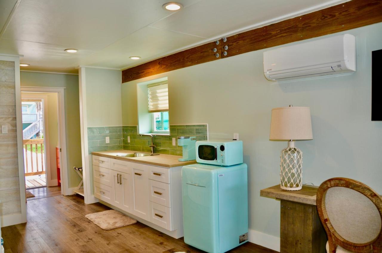 Waterfront Guesthouse On Key Allegro/Little Bay With Dock ร็อกพอร์ต ภายนอก รูปภาพ
